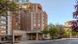 Hampton Inn & Suites Arlington Crystal City DCA
