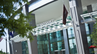 Renaissance Arlington Capital View Hotel