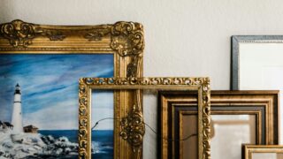 A Touch of Art & Framing